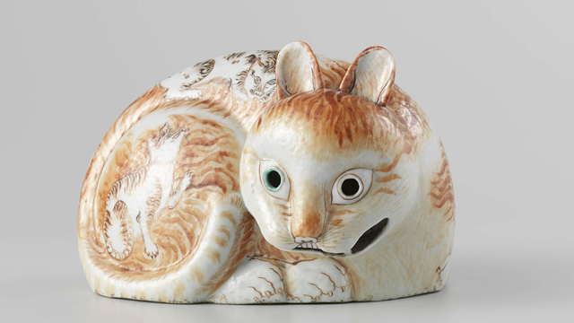 A ginger cat nightlight